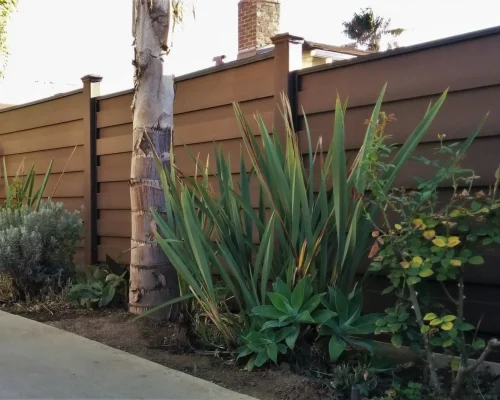 trex-fencing-woodland-brown-horizons-southern-california